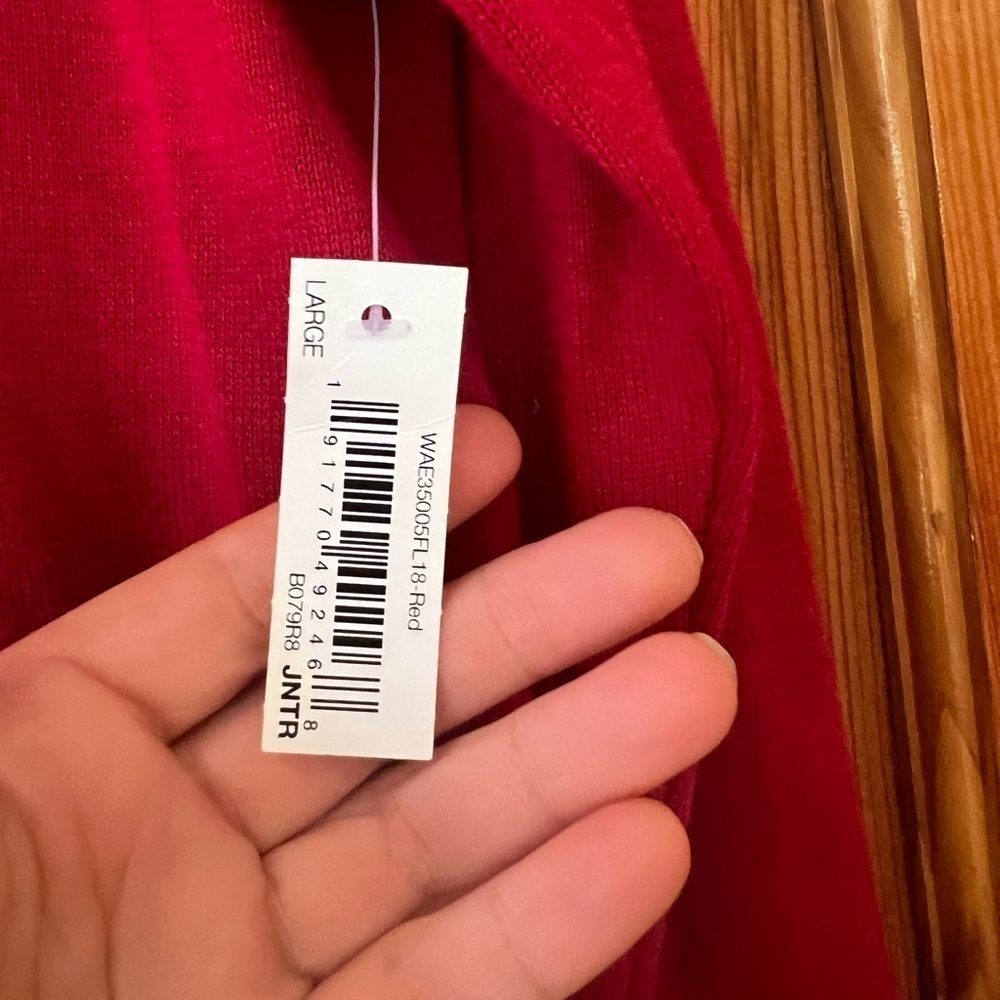 Brand New Women's Red Sweater - Picture 5 of 5